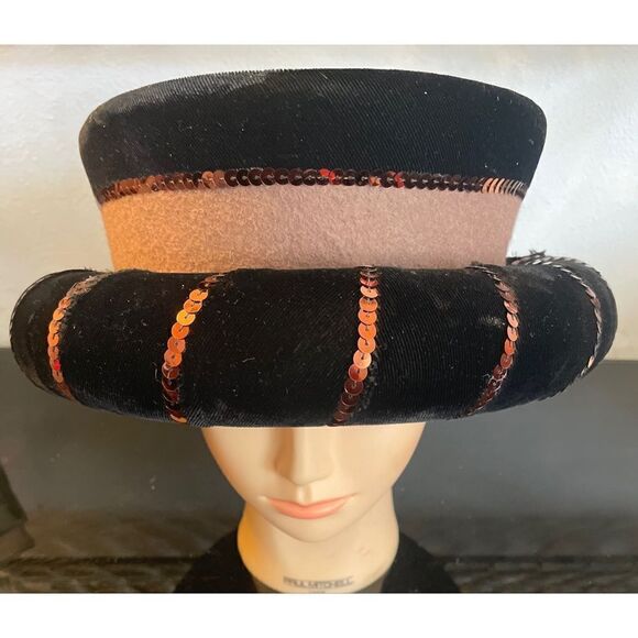 Vintage 100% Wool Women’s Tub  Hat Tan/Black Gold Sequins by Deborah New York - Picture 7 of 10